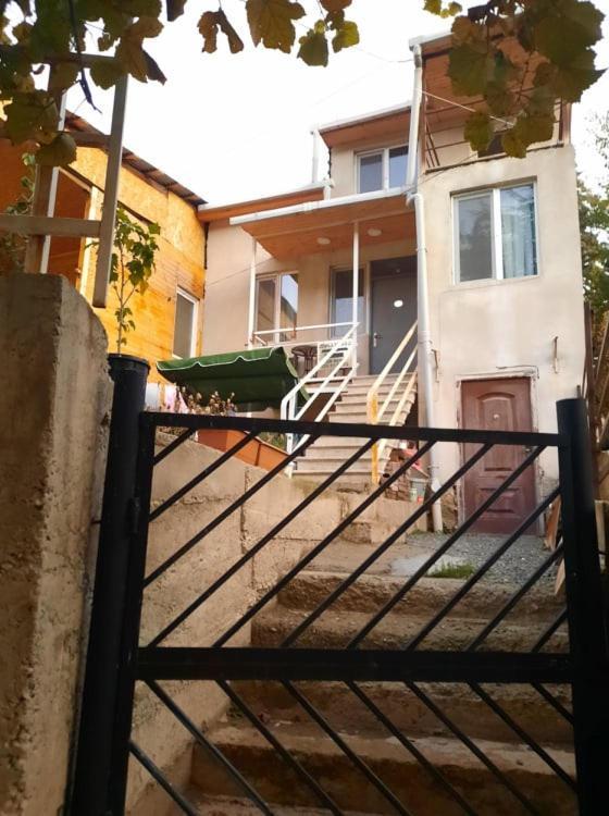 Apart-Otel Nino Borzsomi Kültér fotó