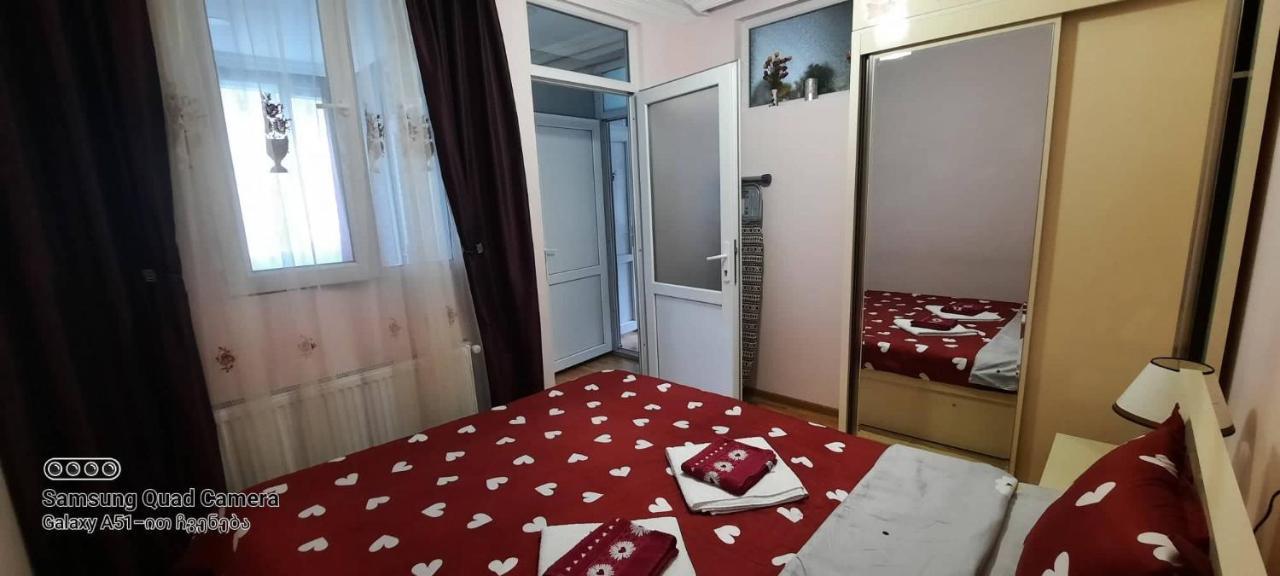 Apart-Otel Nino Borzsomi Kültér fotó
