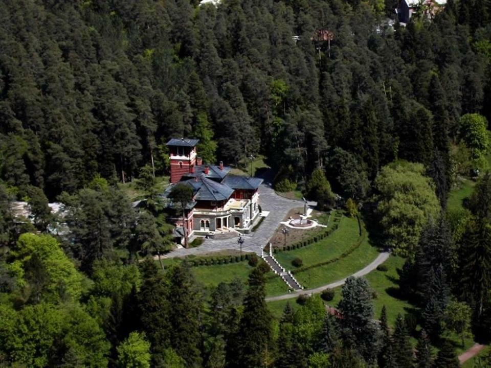 Apart-Otel Nino Borzsomi Kültér fotó